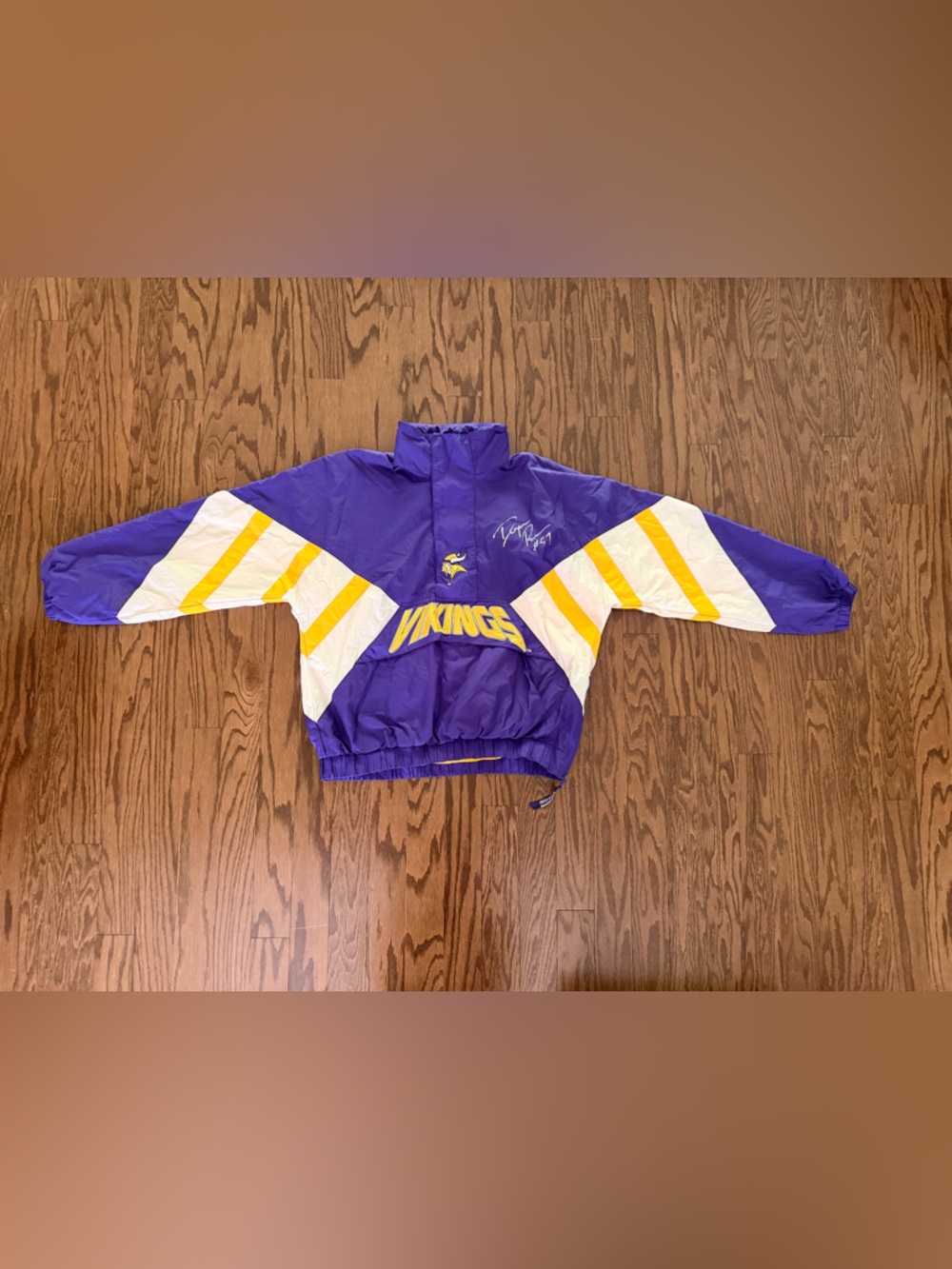 Minnesota Vikings Vintage Starter Windbreaker Jacket signed By Dwayne Rudd #57